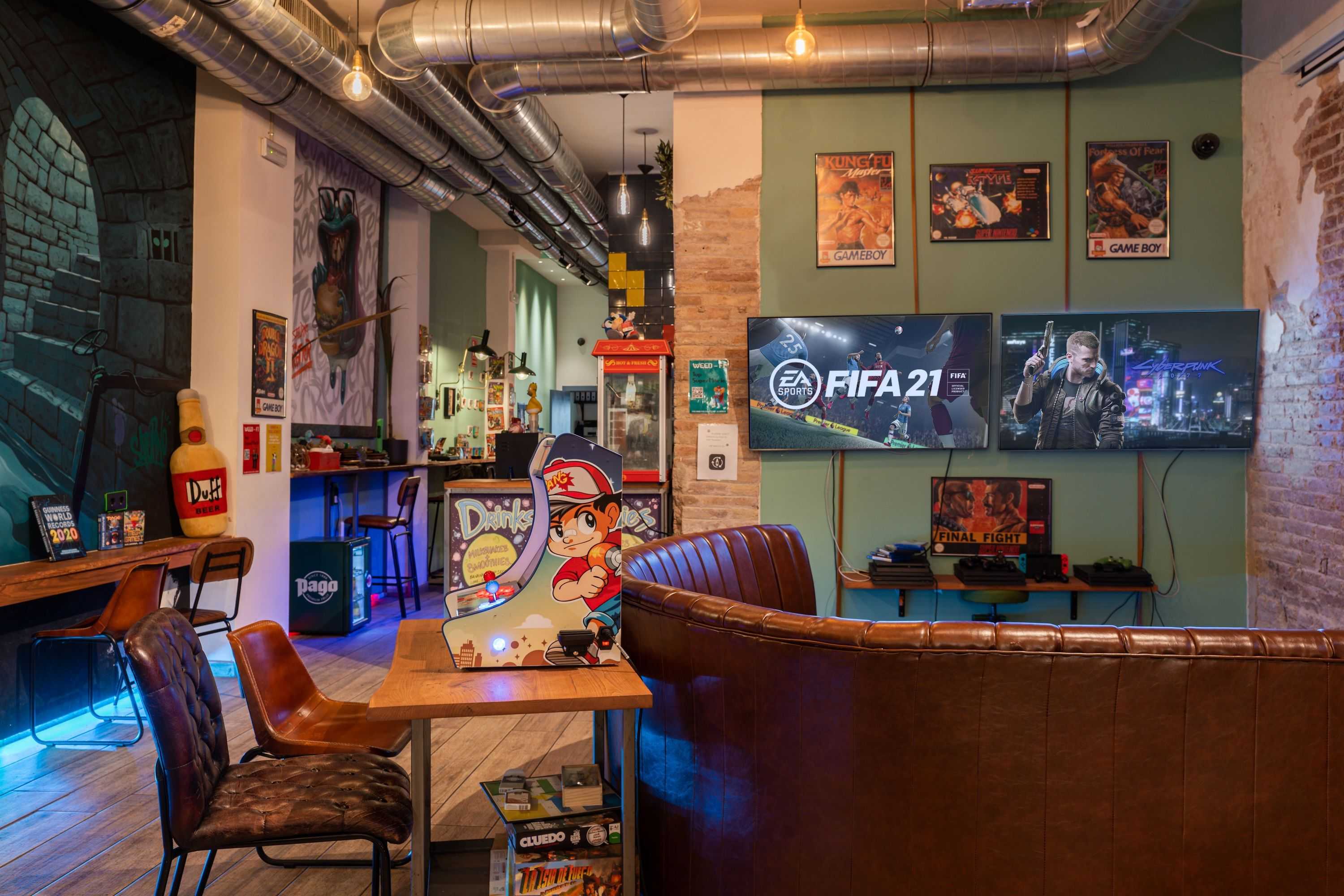 Game zone in weed cafe 1UP Barcelona